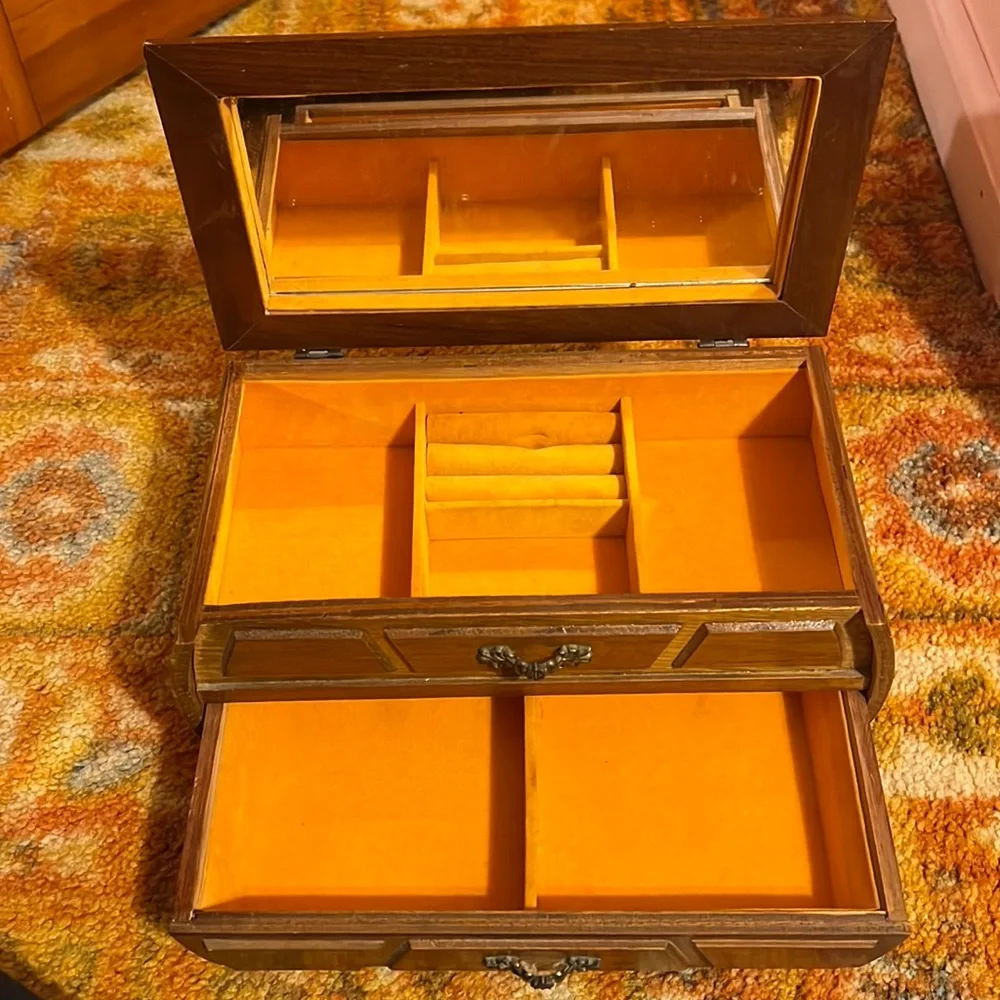 N/A brown wooden